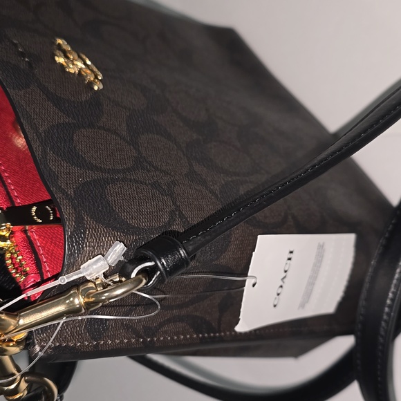 NWT ✅ Coach MOLLIE Bucket Bag 22 in Signature Canvas ⭐ NWT - Picture 12 of 17